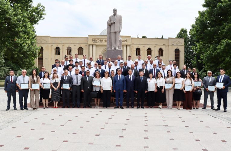 Aktual
                                                
                                                    Bu gün, 13:10                                                
                                            
                                            
                                                
Samuxda Dövlət Qulluqçularının Peşə Bayramı qeyd olunub
