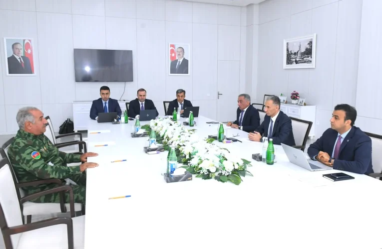 Aktual
                                                
                                                    Bu gün, 11:52                                                
                                            
                                            
                                                
Rəşad Nəbiyev Ağdamda vətəndaşları qəbul edib – FOTO
