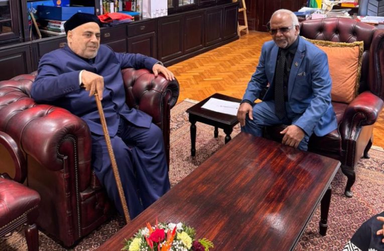 Mavriki Prezidenti Allahşükür Paşazadəni qəbul edib