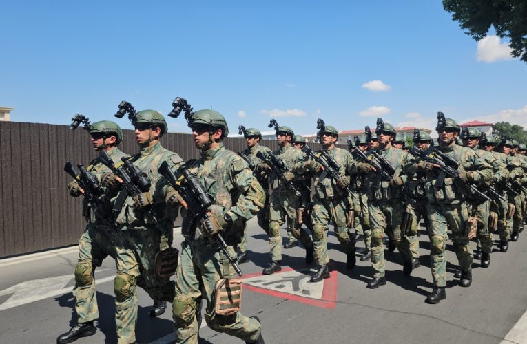 Naxçıvanda hərbi yürüş keçirilib – FOTO