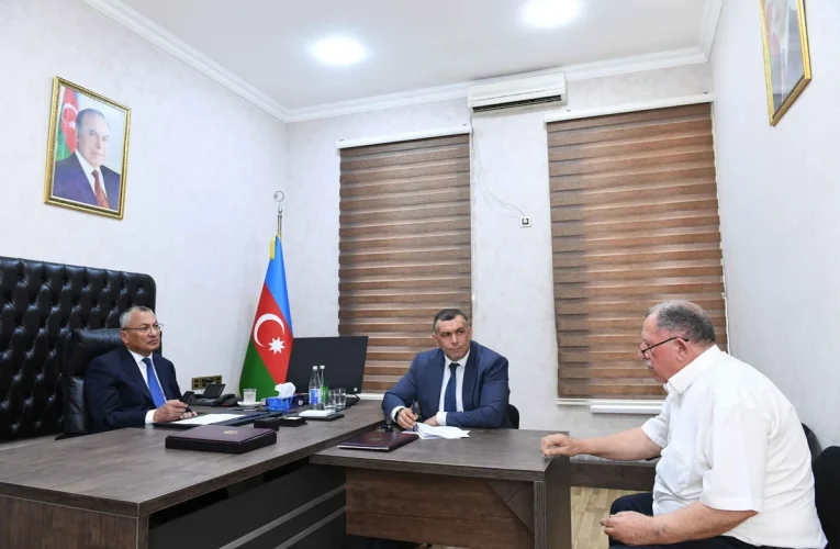 Aktual
                                                
                                                    Bu gün, 16:30                                                
                                            
                                            
                                                
Rövşən Rzayev vətəndaşların növbəti qəbulunu keçirib