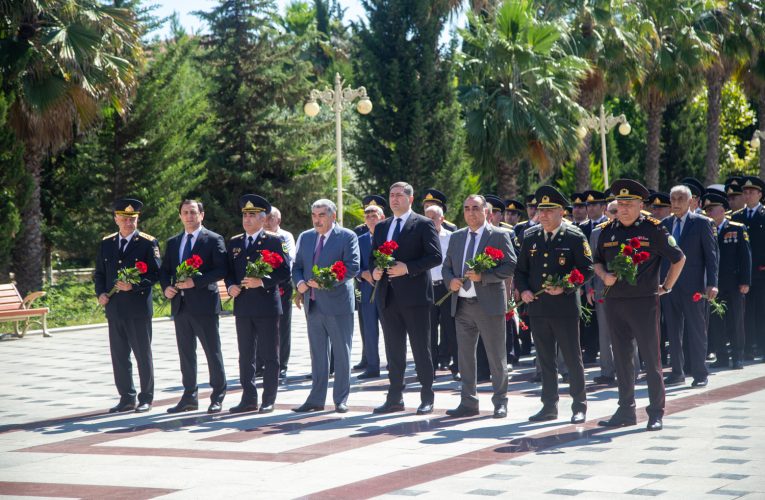 Aktual
                                                
                                                    Bu gün, 13:27                                                
                                            
                                            
                                                
Salyanda "Polisi Günü" qeyd edildi