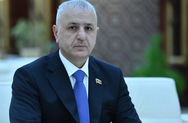 Texnoloji nailiyyətlərin arxasında da insan zəkası dayanır – deputat