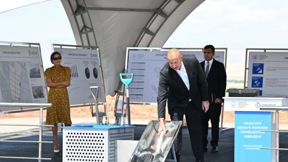 q1YzVnVgeRVPIzkUfLRDSNfEUPwgQi531NYCKQW31200.jpg